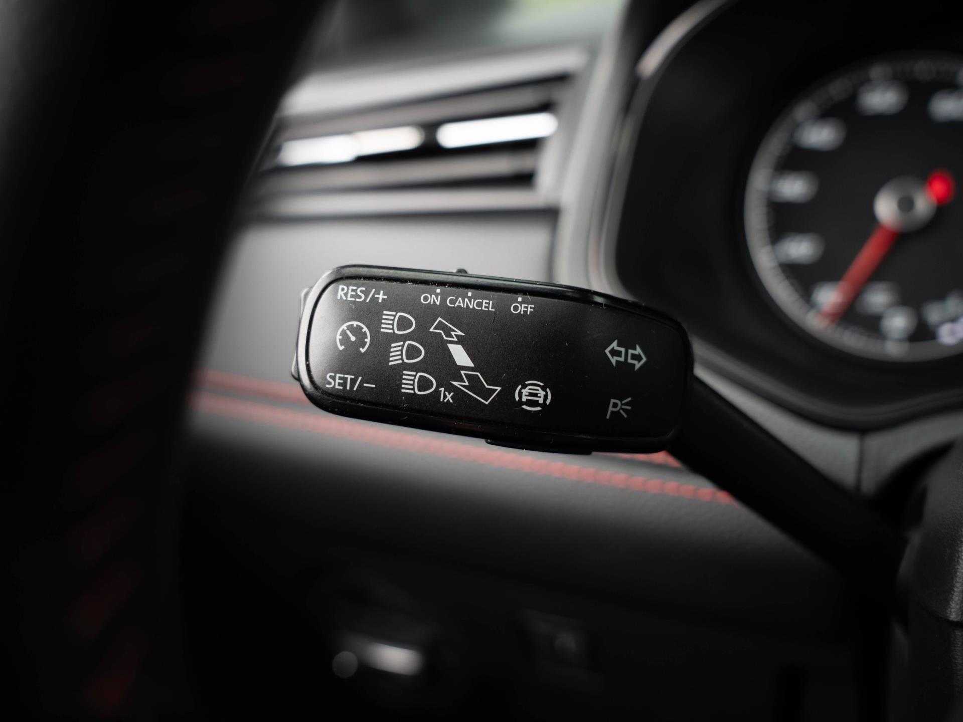 46102223-18.jpg